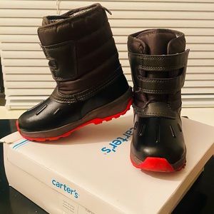 CARTER’S TODDLER  WINTER BOOTS SIZE 11 LIGHT UP FLEXIBLE SOLES *New*
